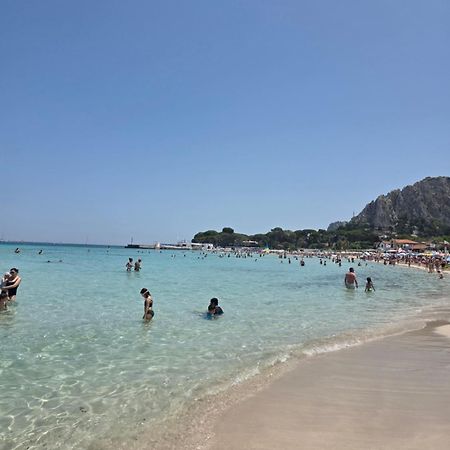 A Pochi Passi Dal Mare Apartment Mondello Exterior photo